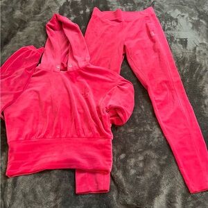 Juicy couture velour sweatsuit